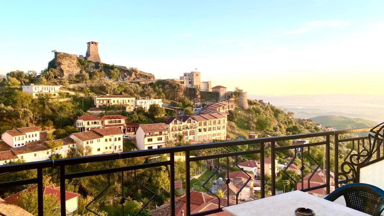 Hotel Panorama Kruje View On The Castle And The Old Town Luaran gambar