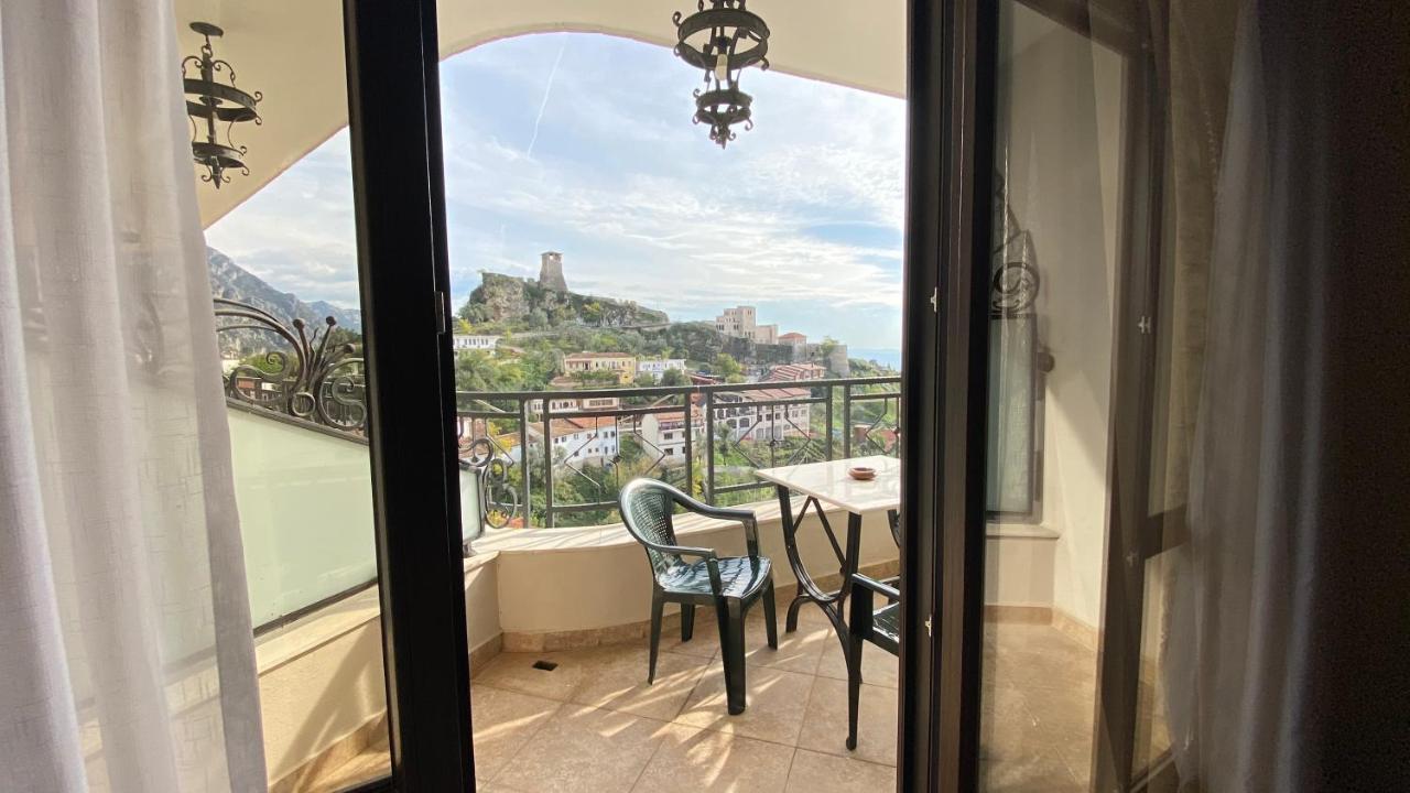 Hotel Panorama Kruje View On The Castle And The Old Town Luaran gambar