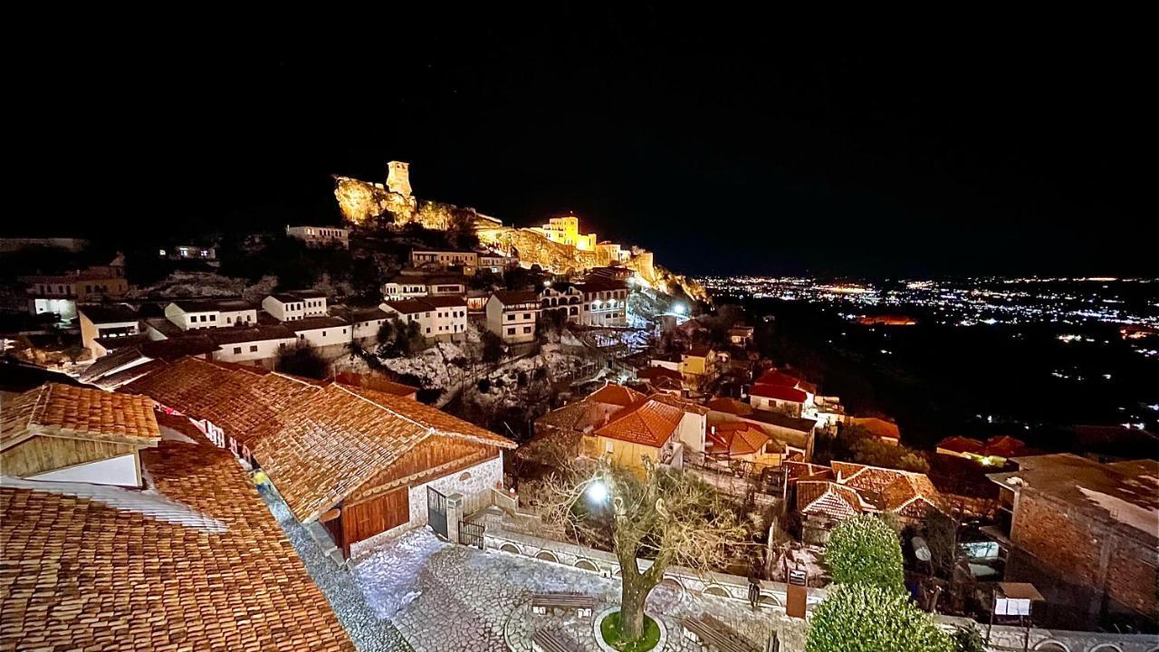 Hotel Panorama Kruje View On The Castle And The Old Town Luaran gambar